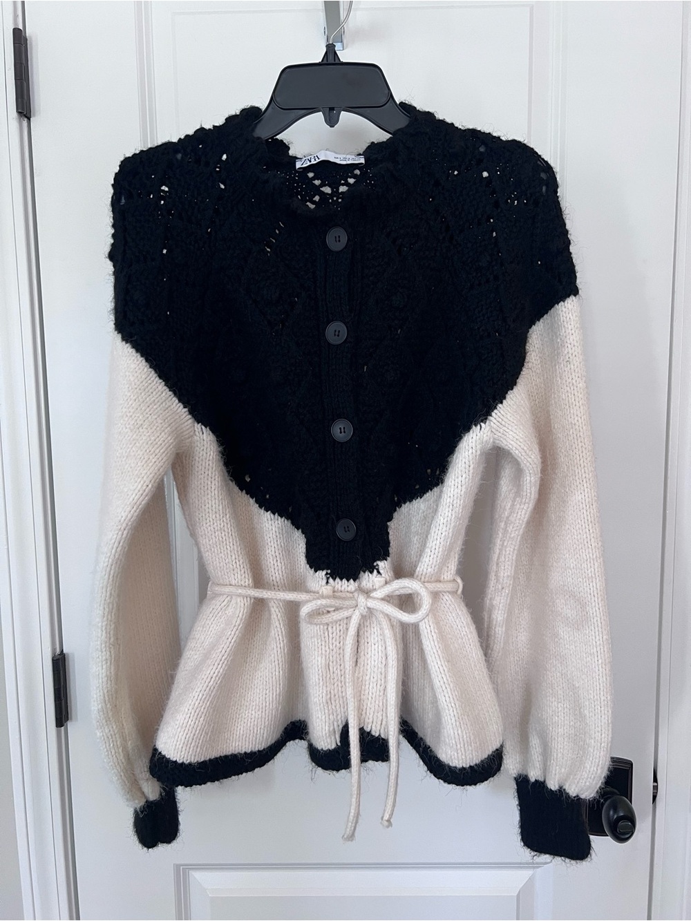 Zara Crochet Knit Button Front Cardigan Black and Cream Size Small EUC